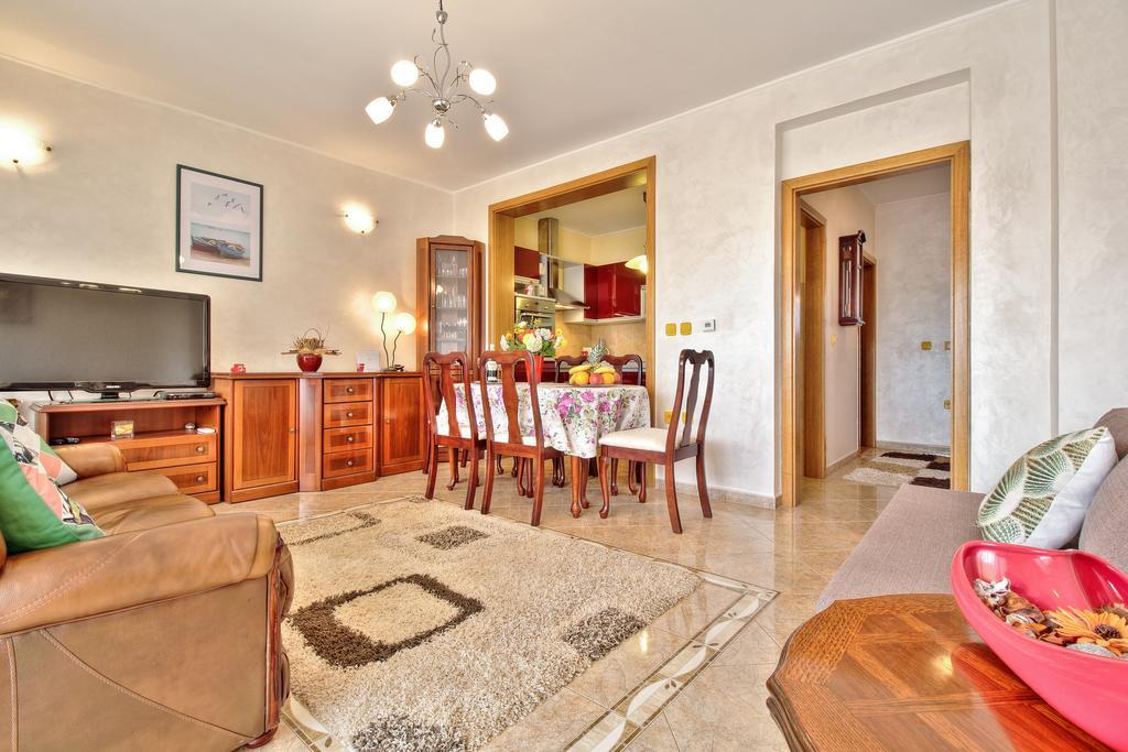 אומאג Apartment Roko מראה חיצוני תמונה